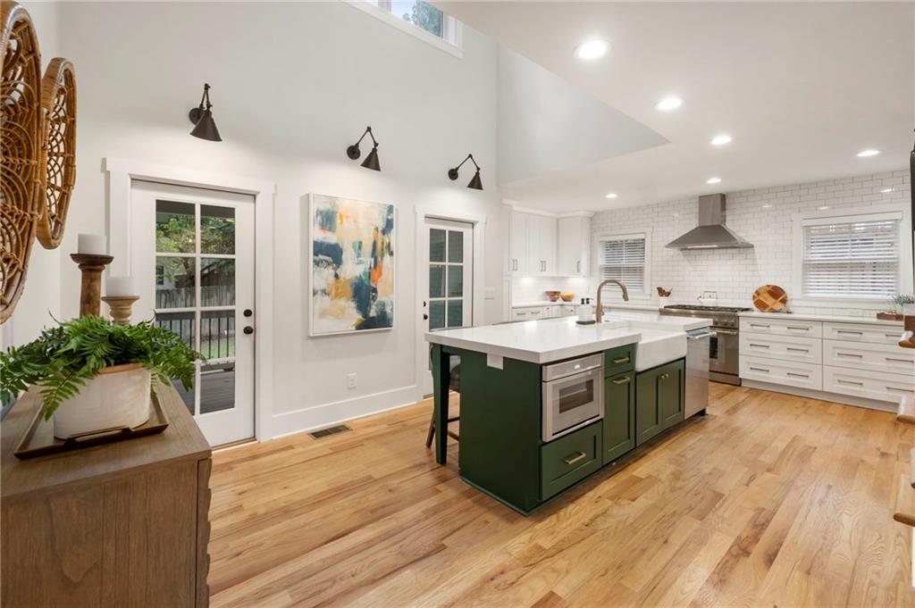 790 Highland Terrace NE