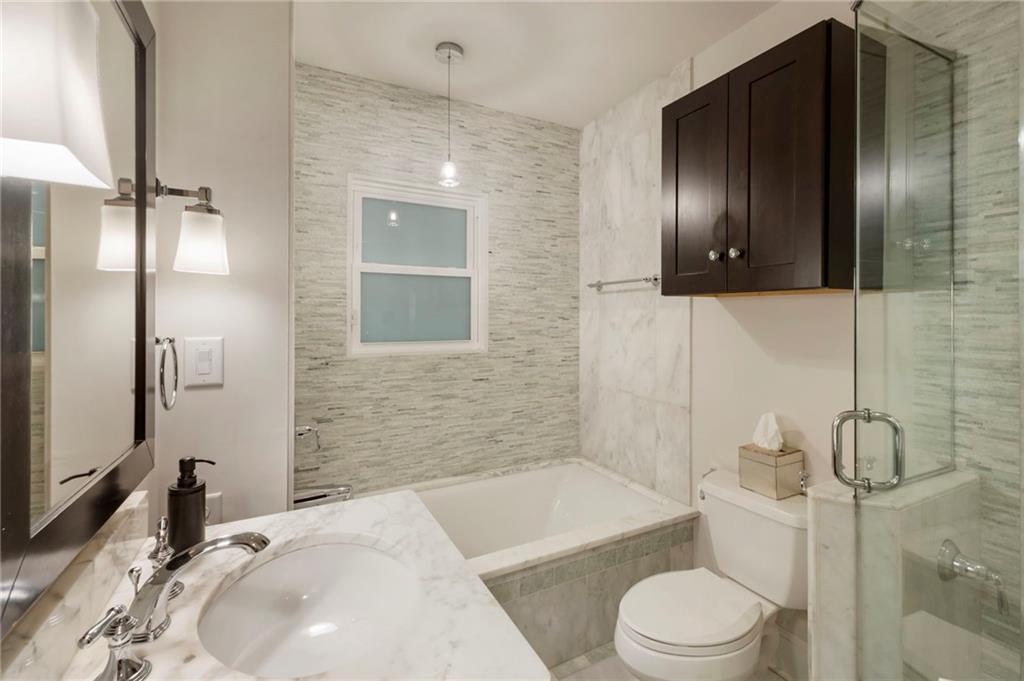 790 Highland Terrace NE