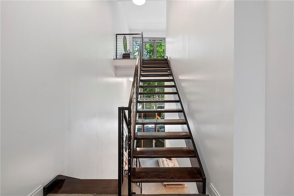 905 Juniper Street NE Unit 116