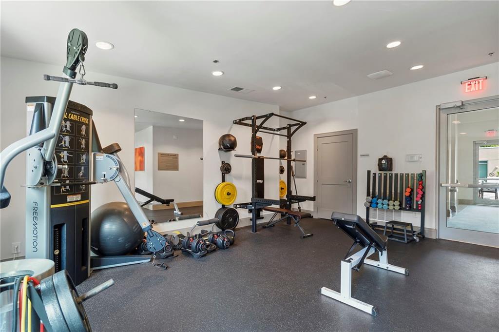 905 Juniper Street NE Unit 116