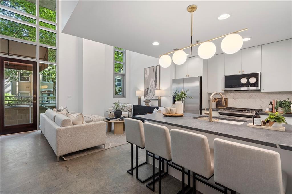 905 Juniper Street NE Unit 116