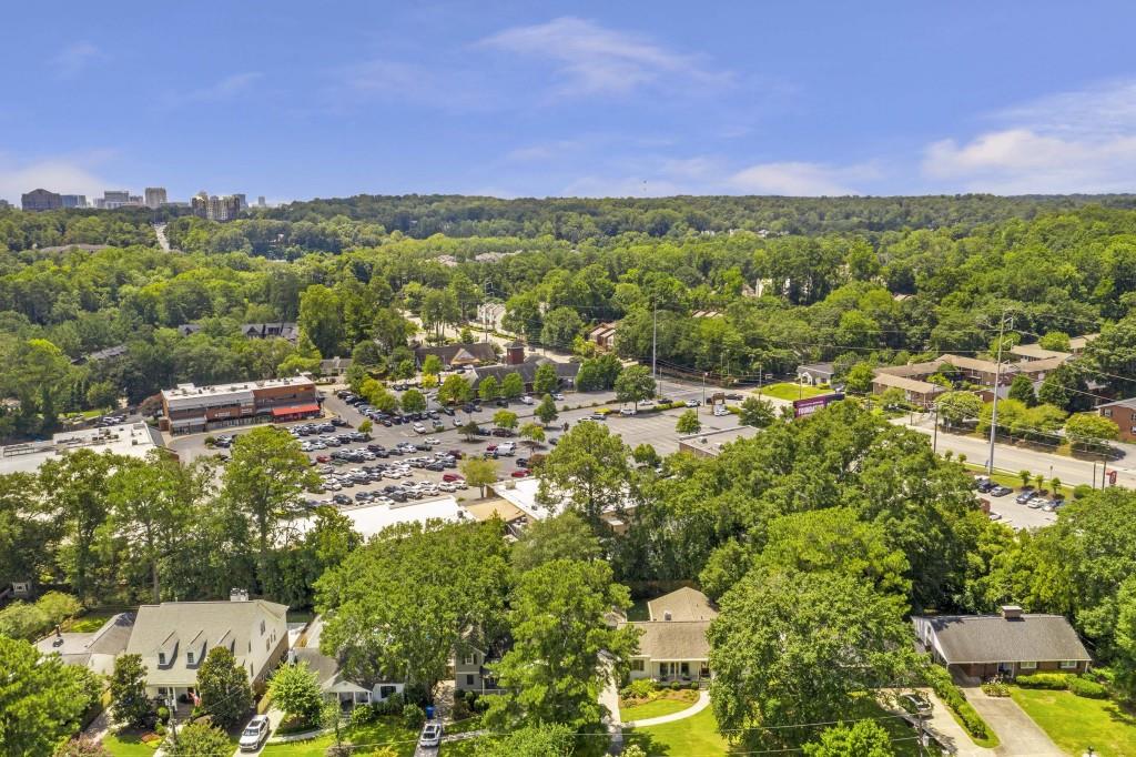 225 Midvale Drive NE