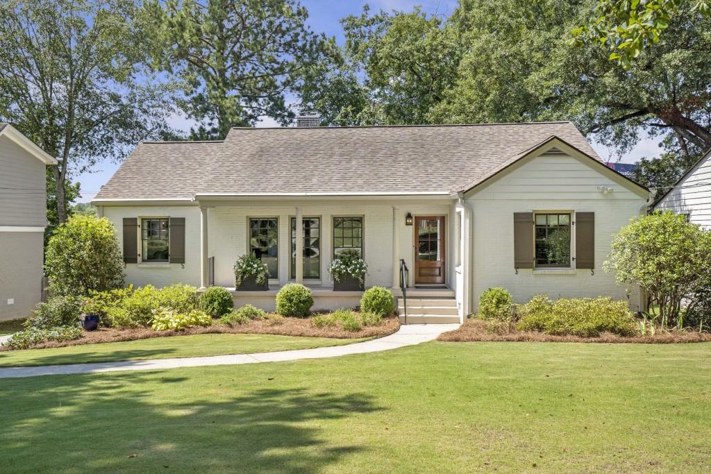 225 Midvale Drive NE