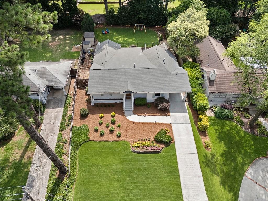 2223 Fairway Circle NE