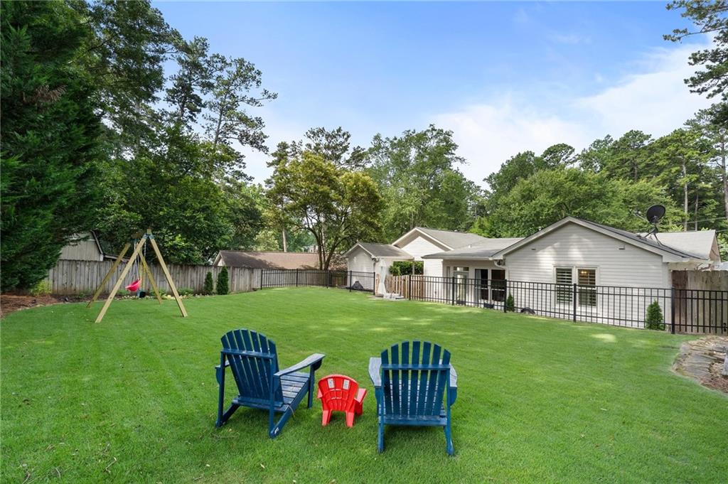 2223 Fairway Circle NE