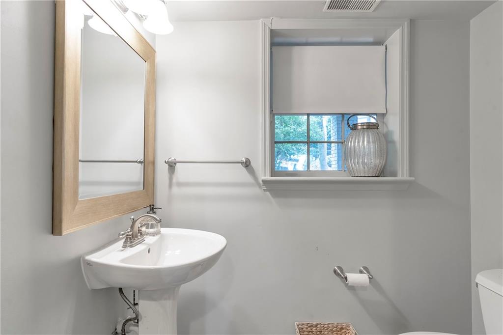 500 Tanacrest Circle