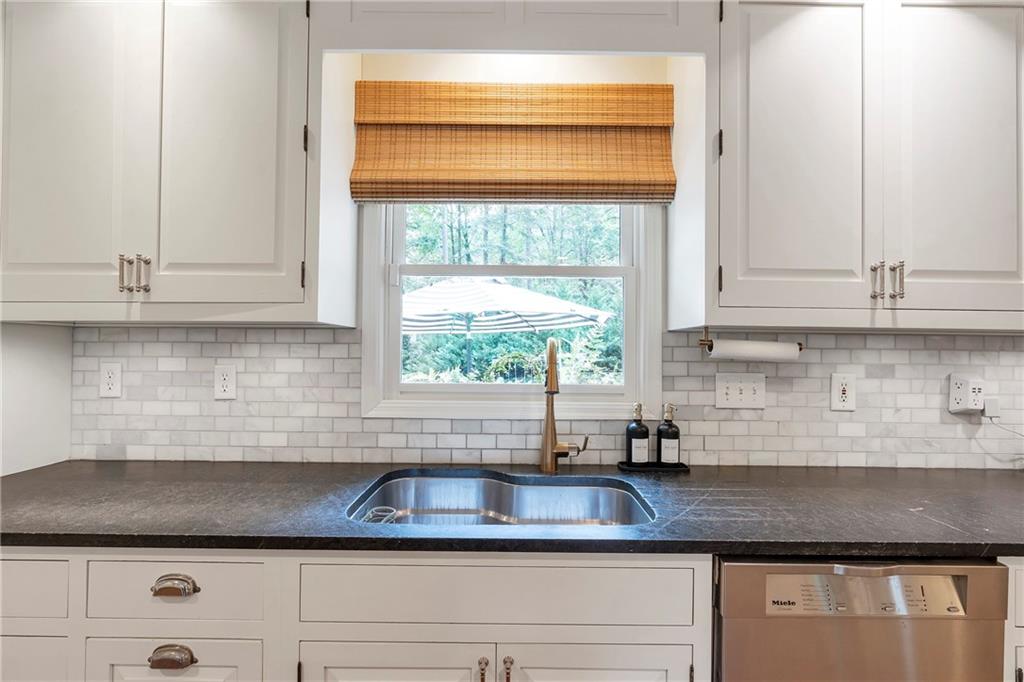 500 Tanacrest Circle