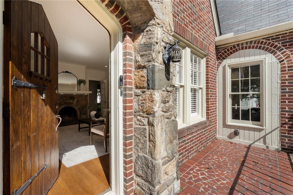 1144 Zimmer Drive NE