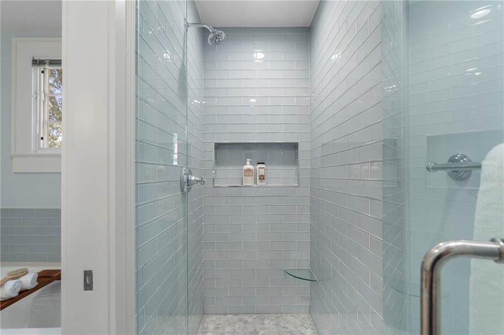 1144 Zimmer Drive NE