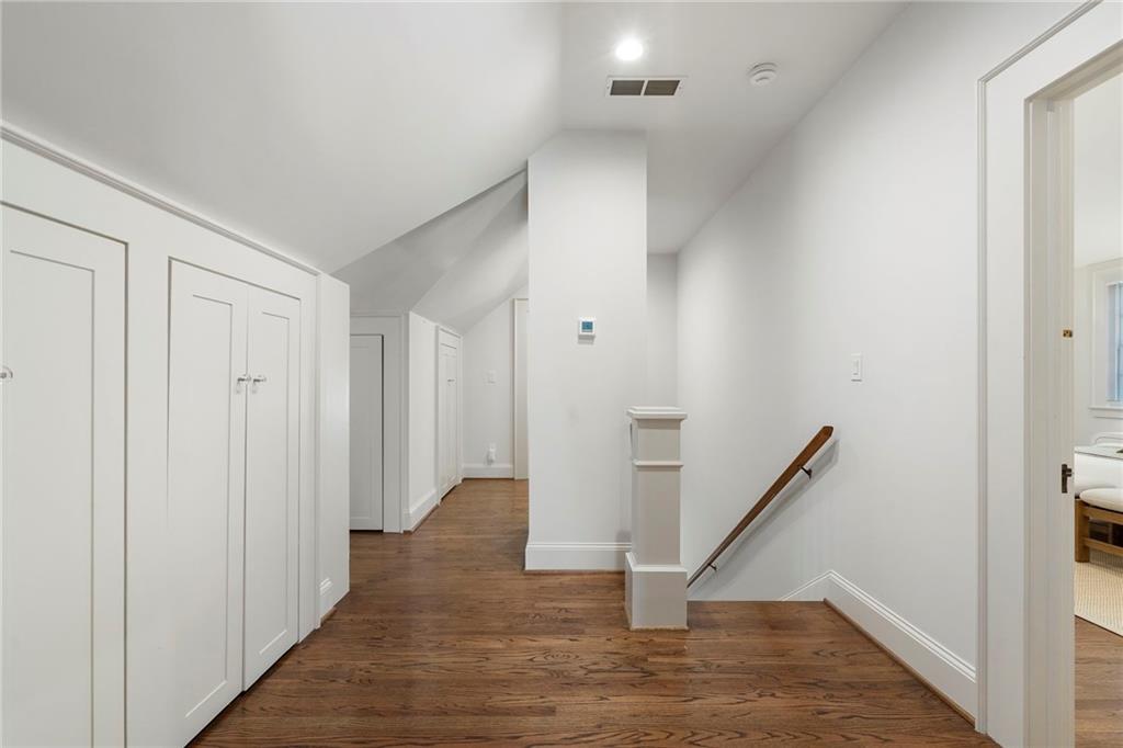 1144 Zimmer Drive NE