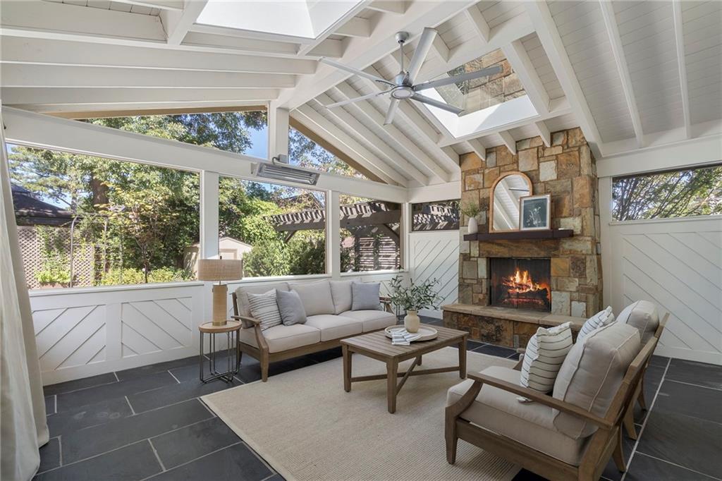 1144 Zimmer Drive NE