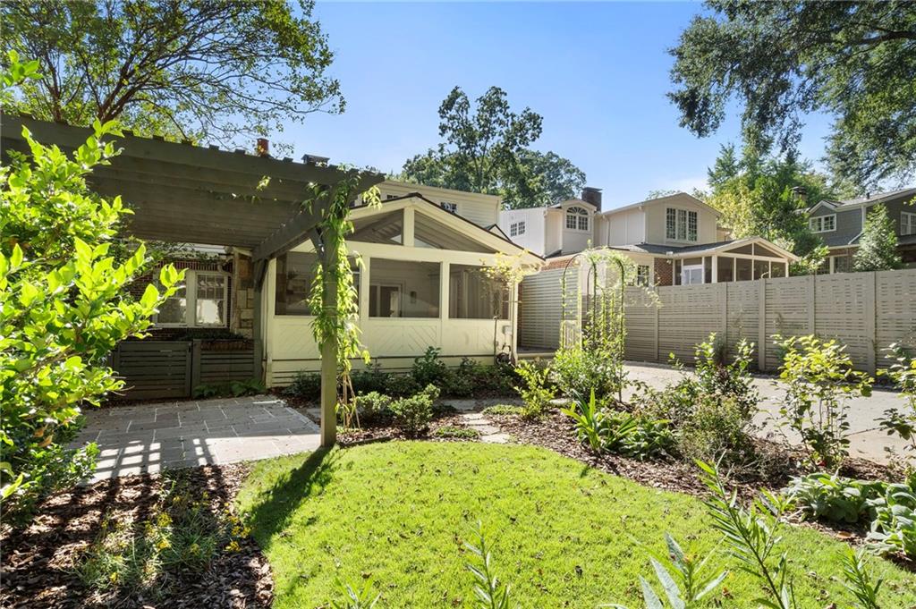 1144 Zimmer Drive NE