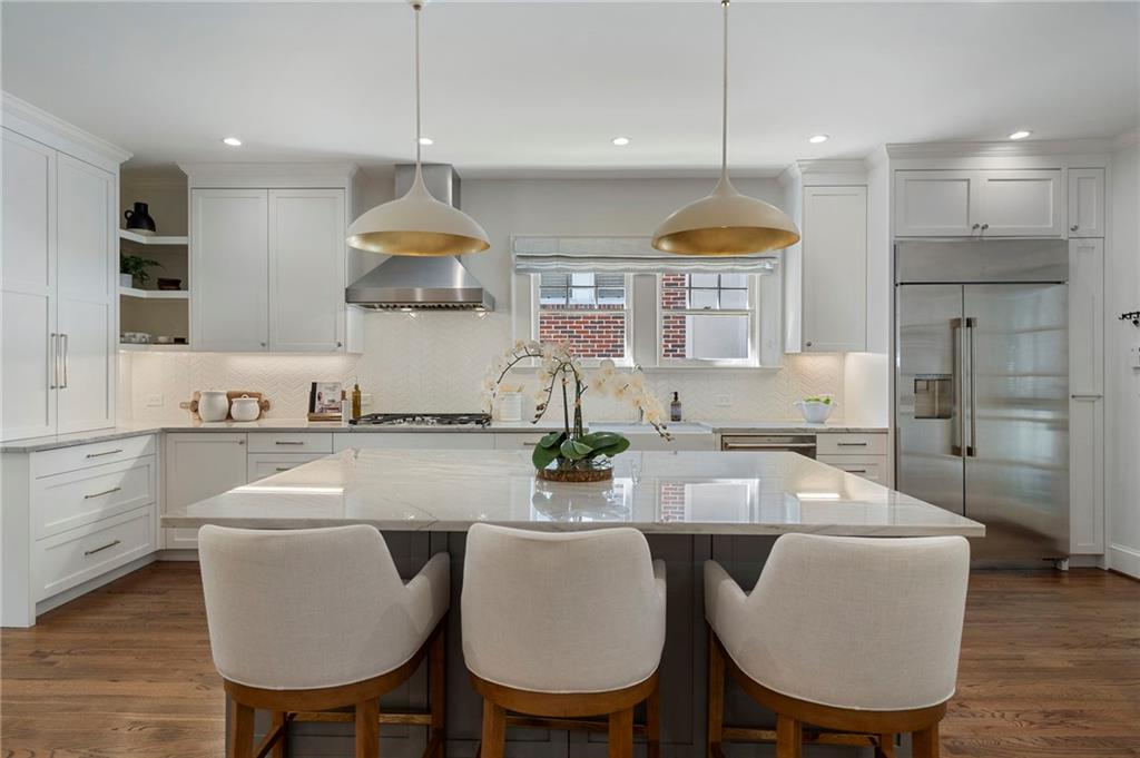 1144 Zimmer Drive NE