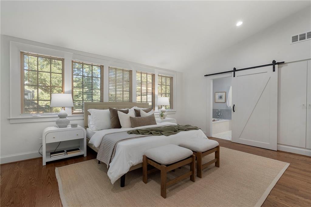 1144 Zimmer Drive NE