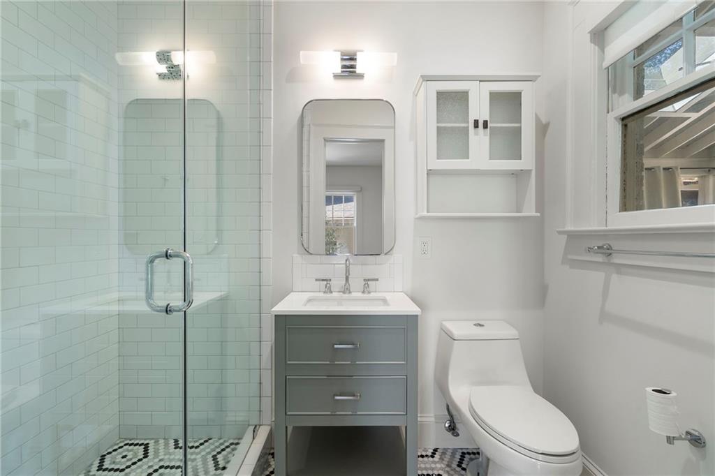 1144 Zimmer Drive NE