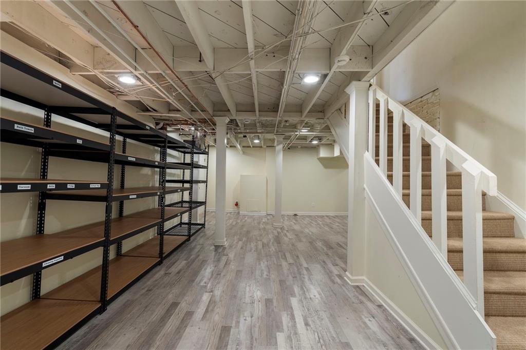 1144 Zimmer Drive NE