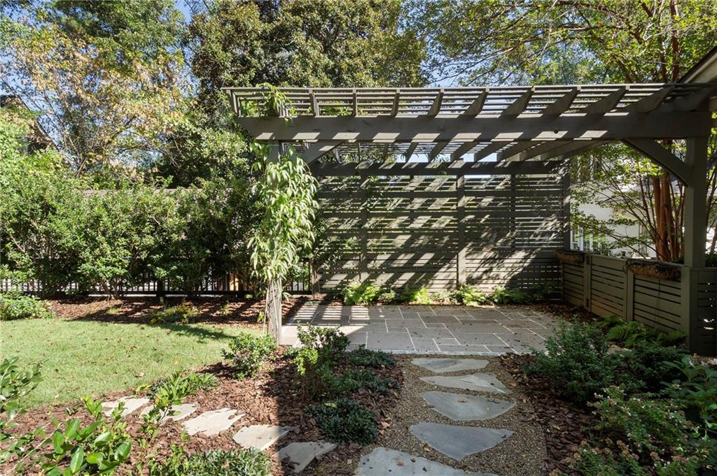 1144 Zimmer Drive NE