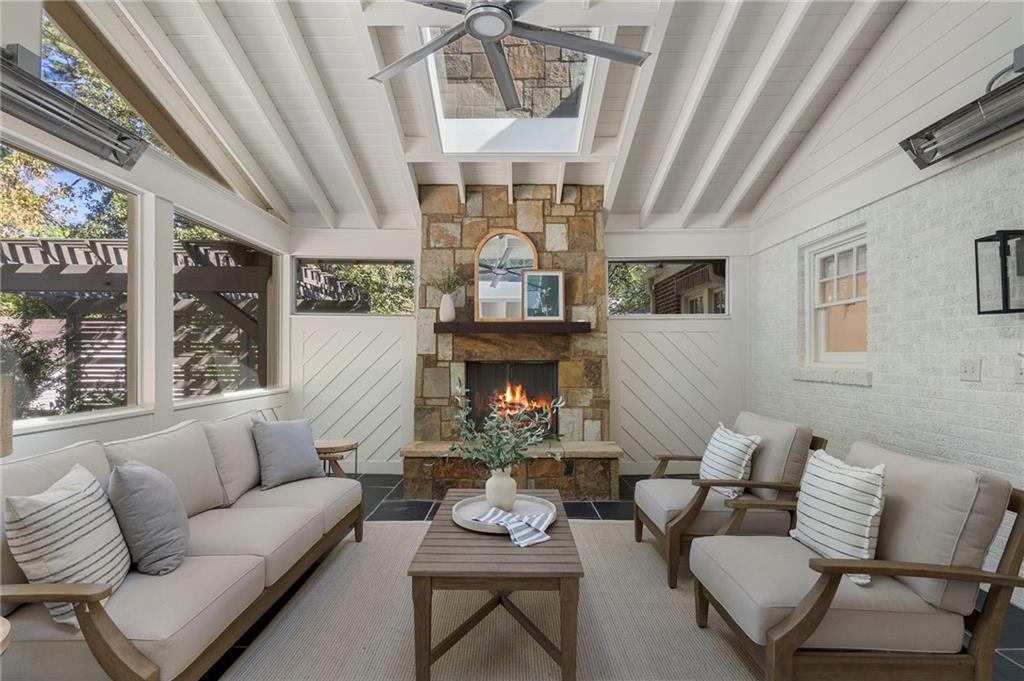 1144 Zimmer Drive NE