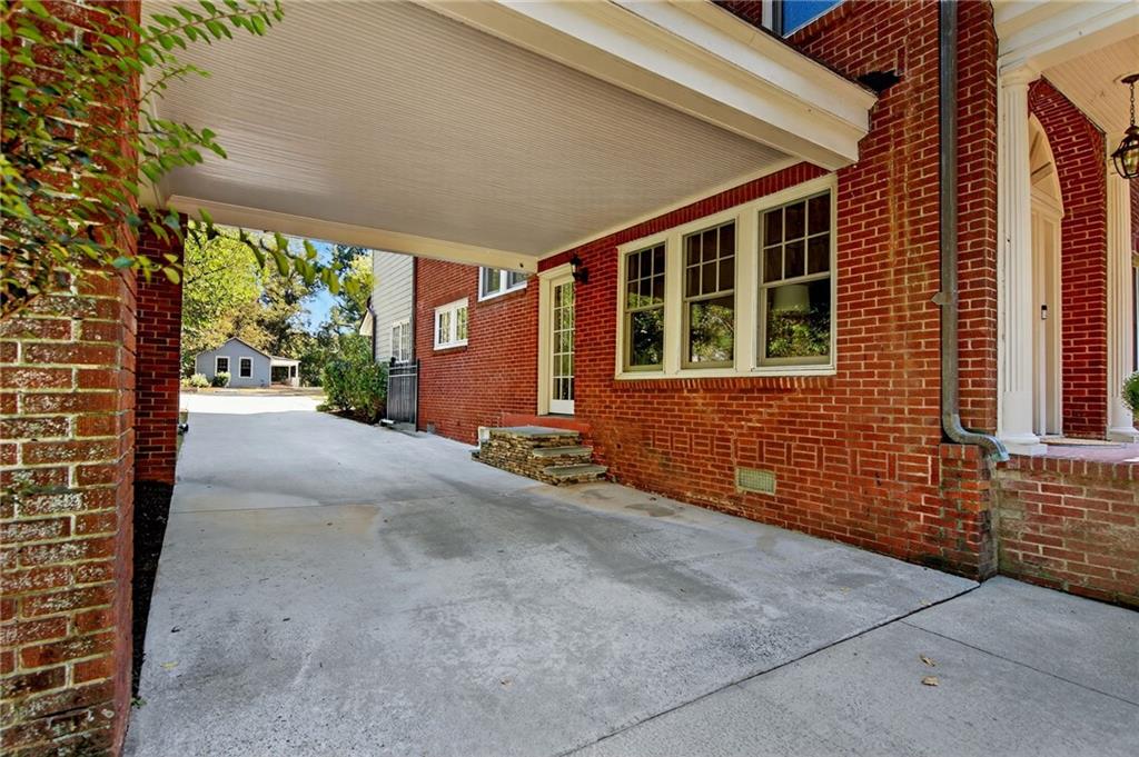 2143 Ponce De Leon Avenue NE