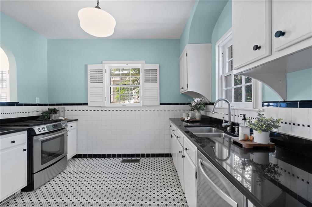 1240 Beech Valley Road NE