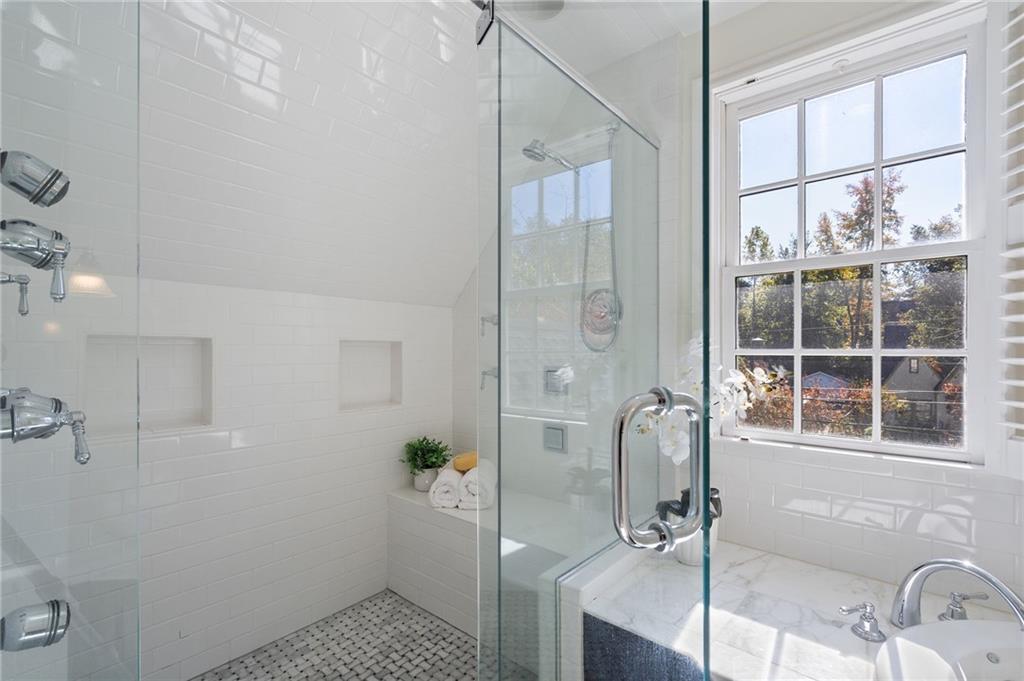 1240 Beech Valley Road NE