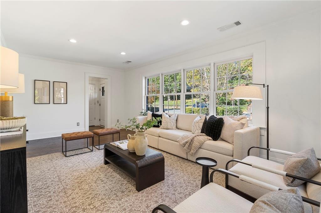 1605 Johnson Road NE