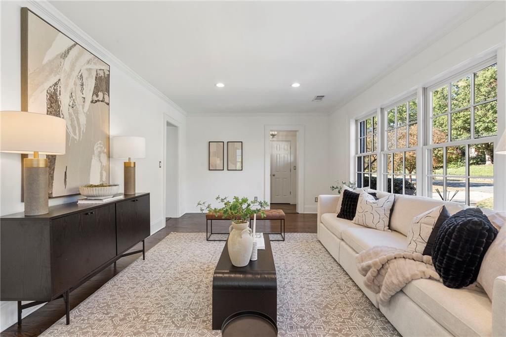 1605 Johnson Road NE