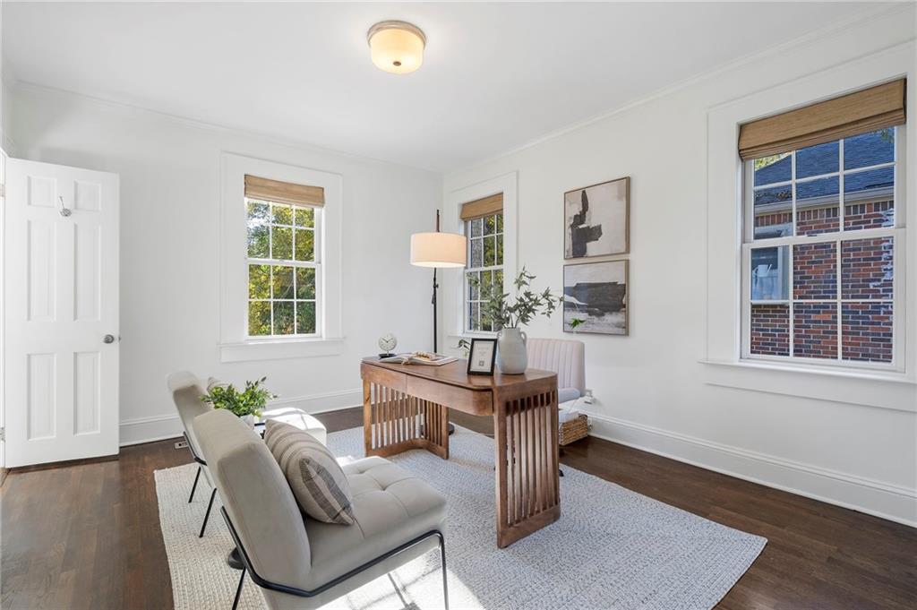 1605 Johnson Road NE