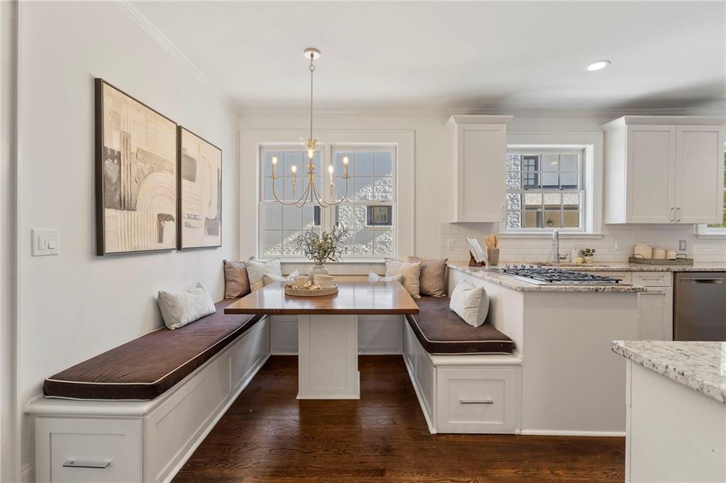 1605 Johnson Road NE