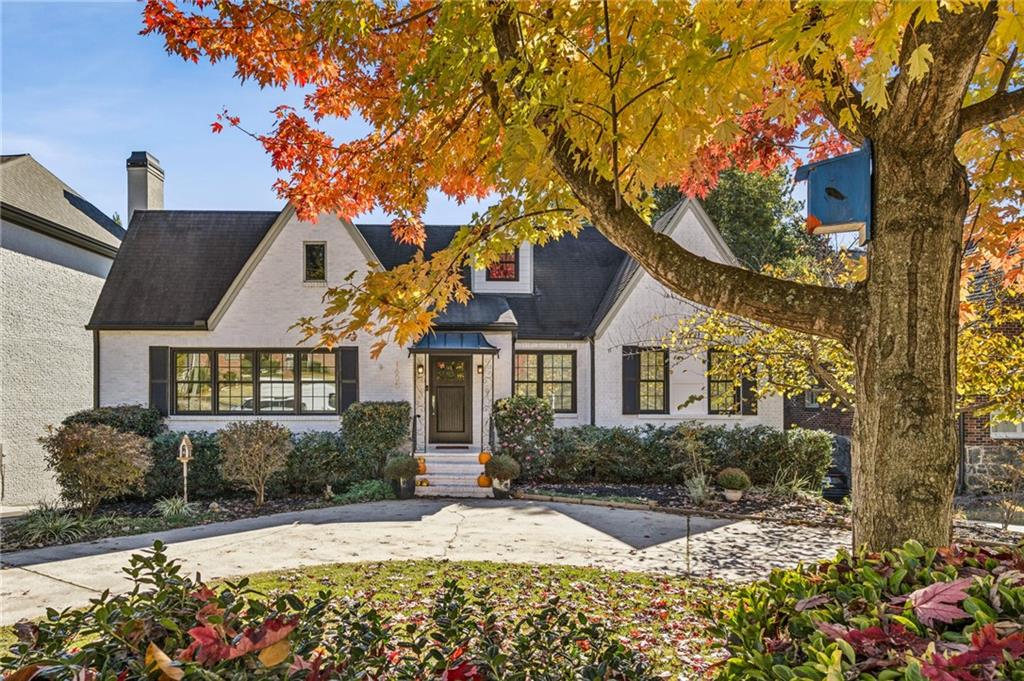 1605 Johnson Road NE