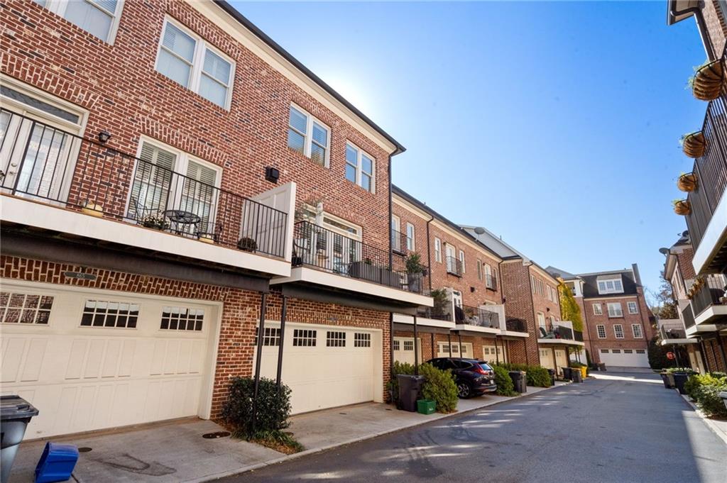 861 Lullwater Park Lane