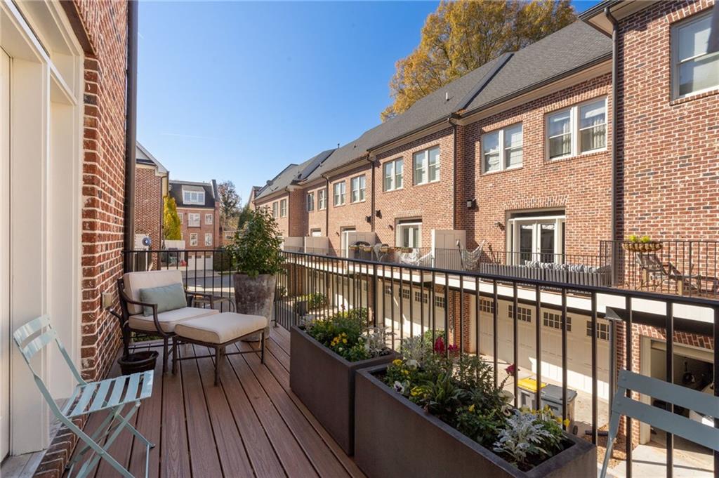 861 Lullwater Park Lane