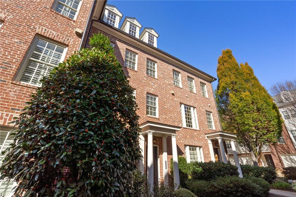 861 Lullwater Park Lane