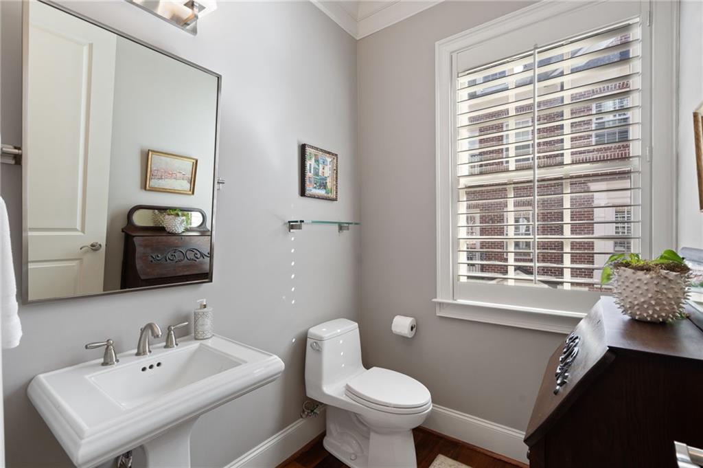 861 Lullwater Park Lane