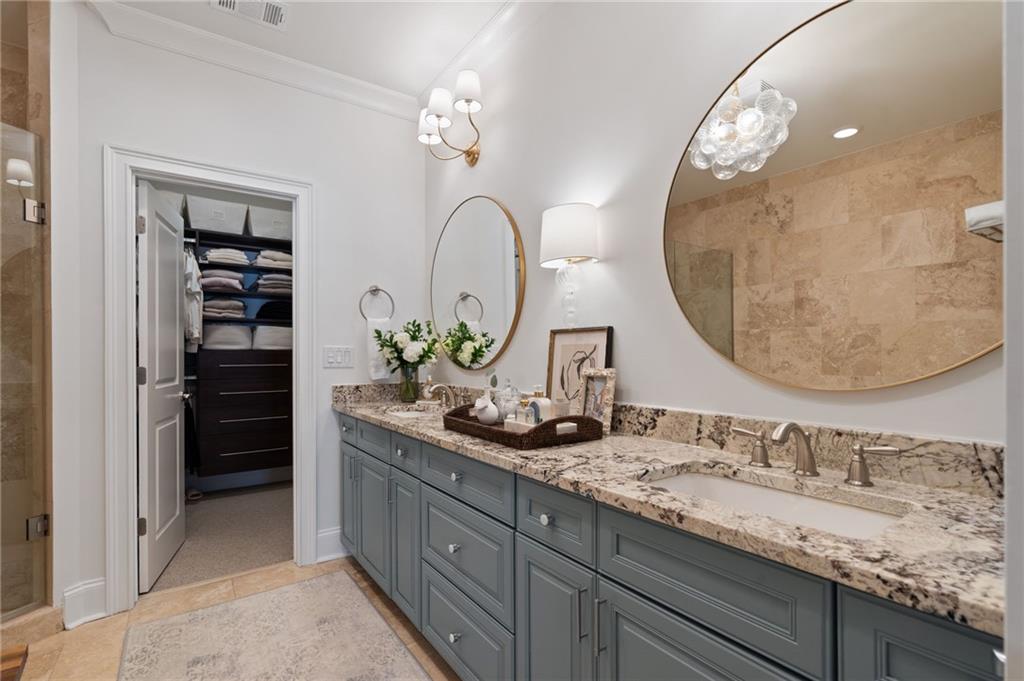 861 Lullwater Park Lane