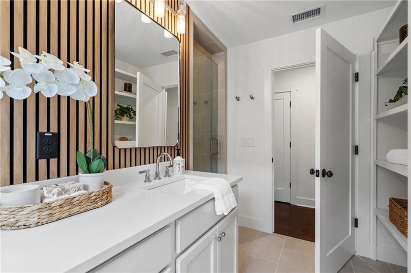 2214 Meador Avenue SE