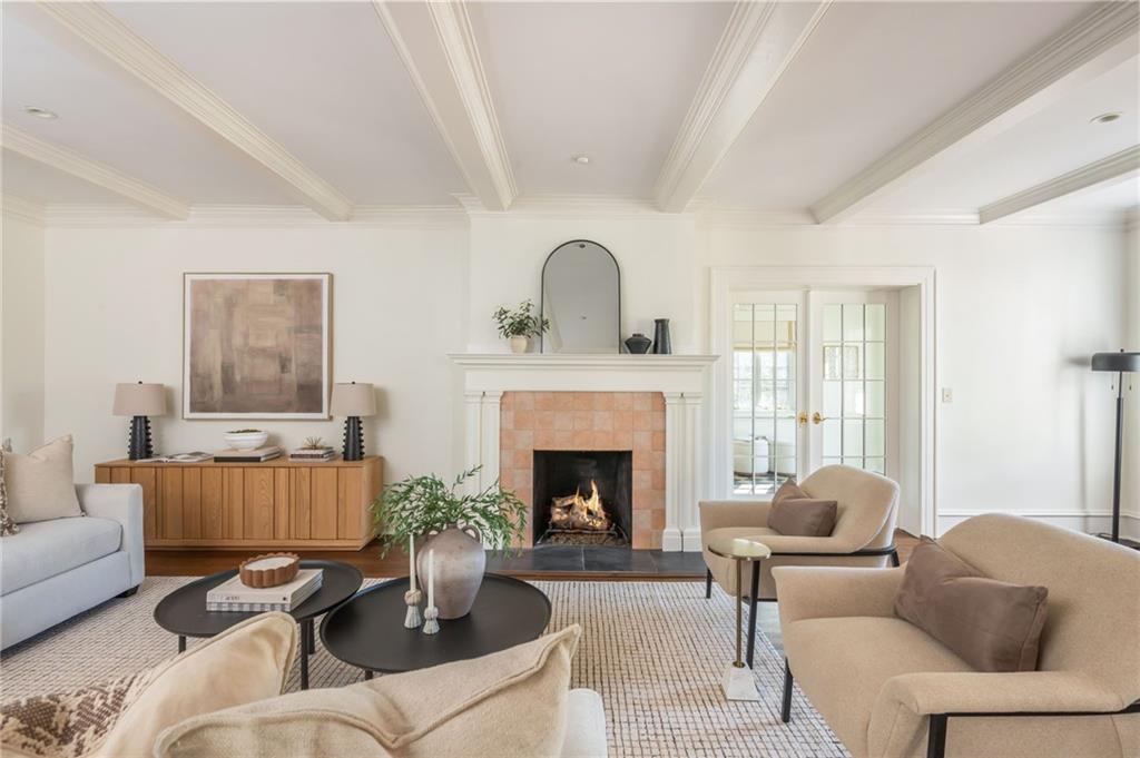 1196 Fairview Road NE