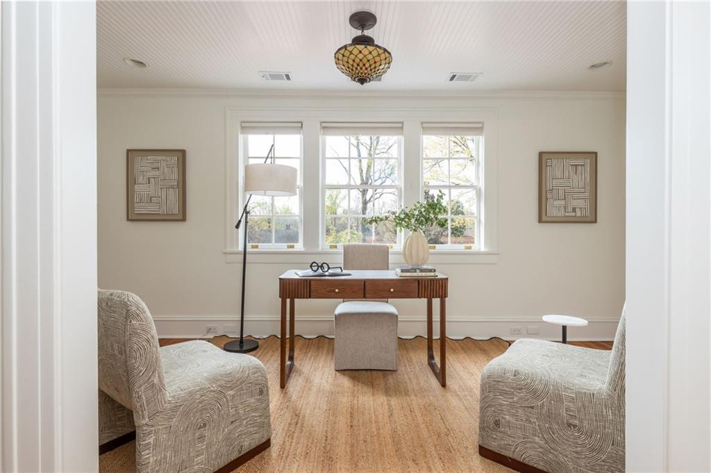 1196 Fairview Road NE