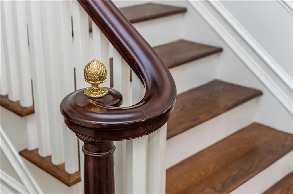 1196 Fairview Road NE