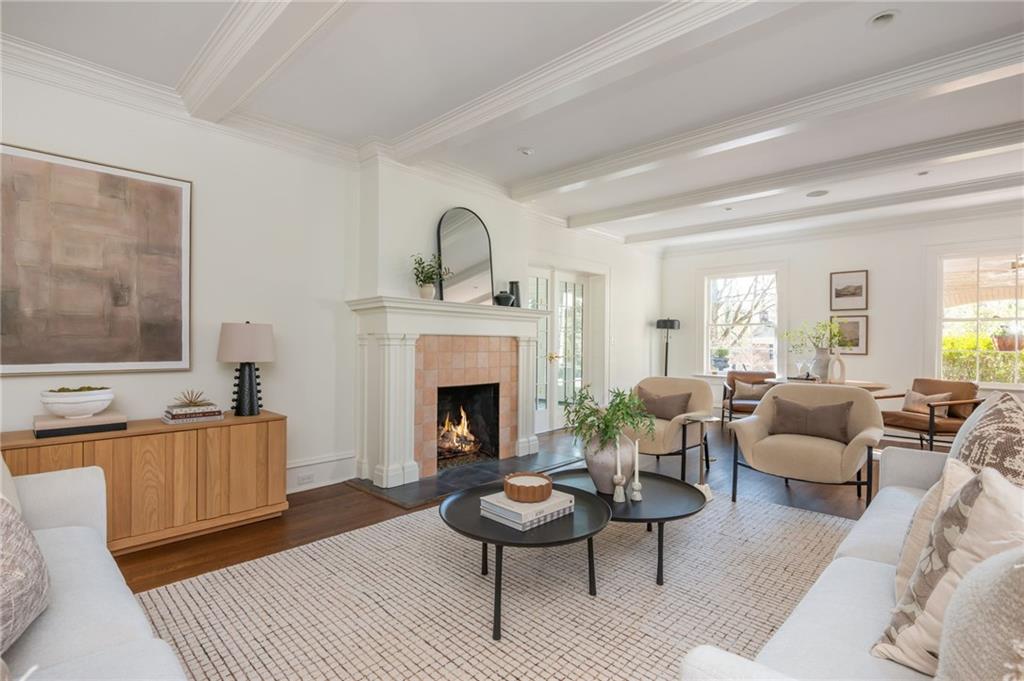 1196 Fairview Road NE