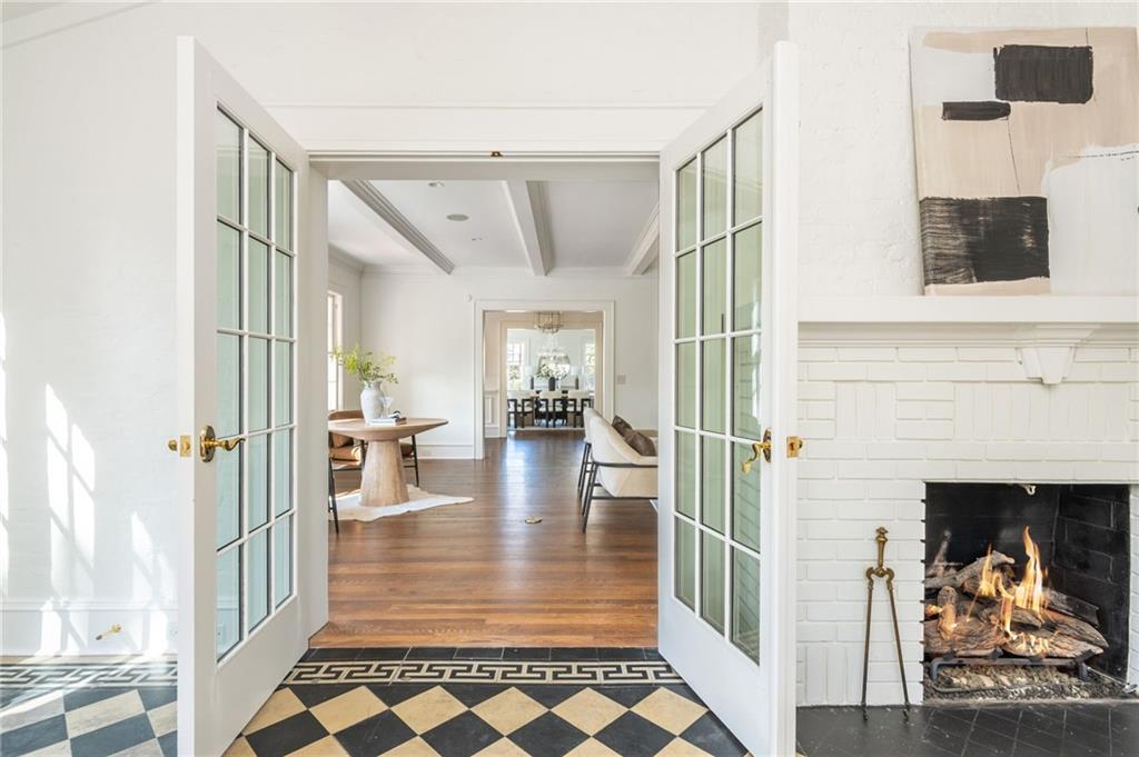 1196 Fairview Road NE