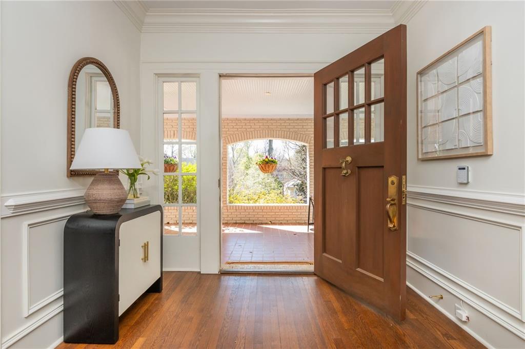 1196 Fairview Road NE