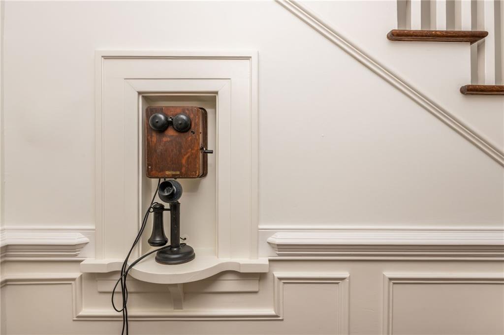 1196 Fairview Road NE