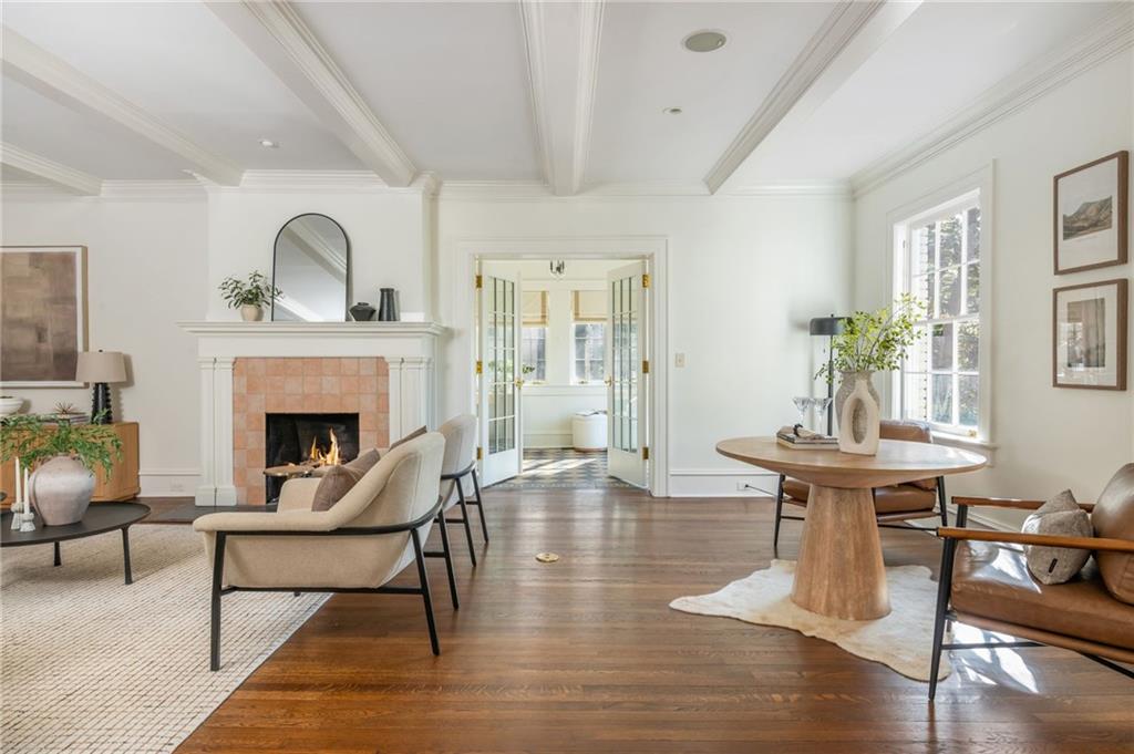 1196 Fairview Road NE