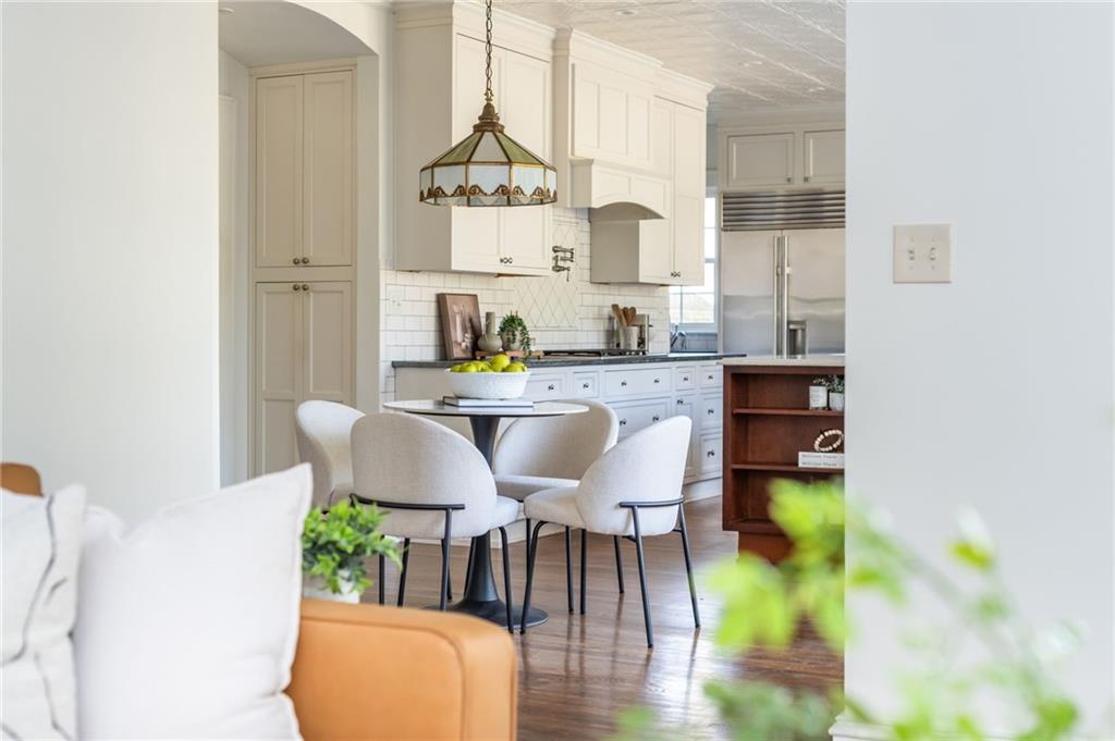 1196 Fairview Road NE