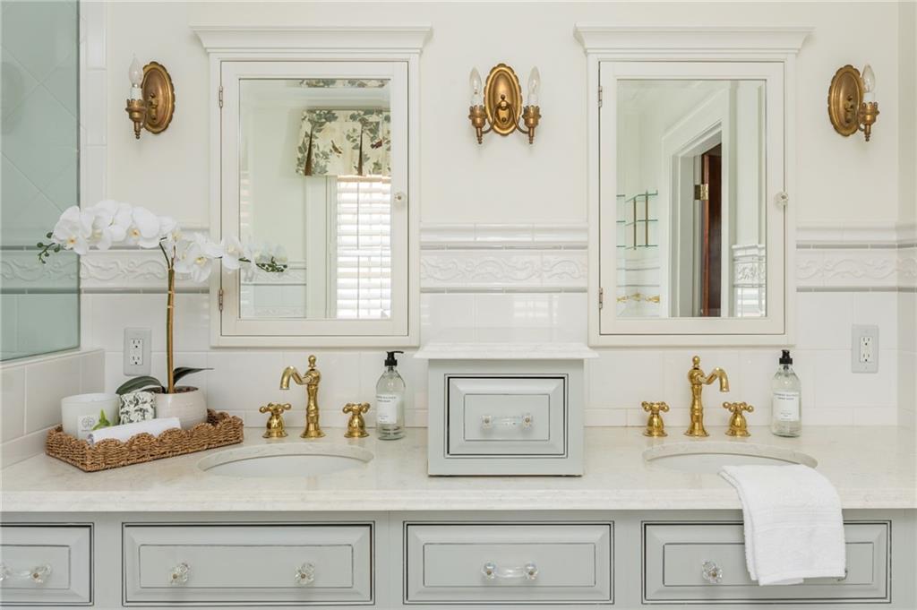 1196 Fairview Road NE