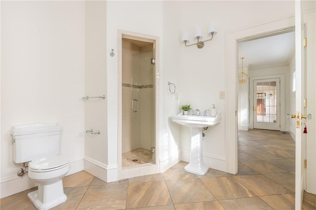 1196 Fairview Road NE