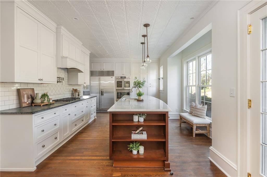 1196 Fairview Road NE