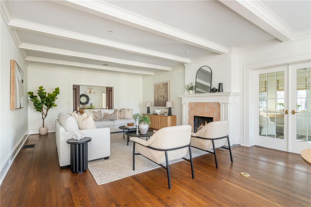 1196 Fairview Road NE