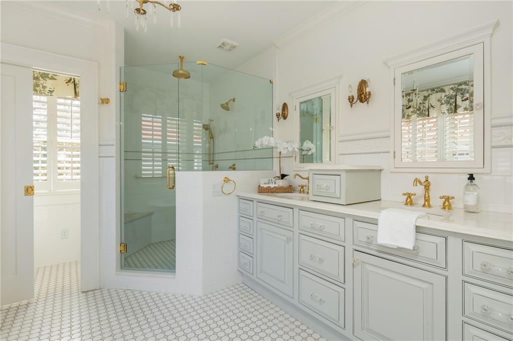 1196 Fairview Road NE